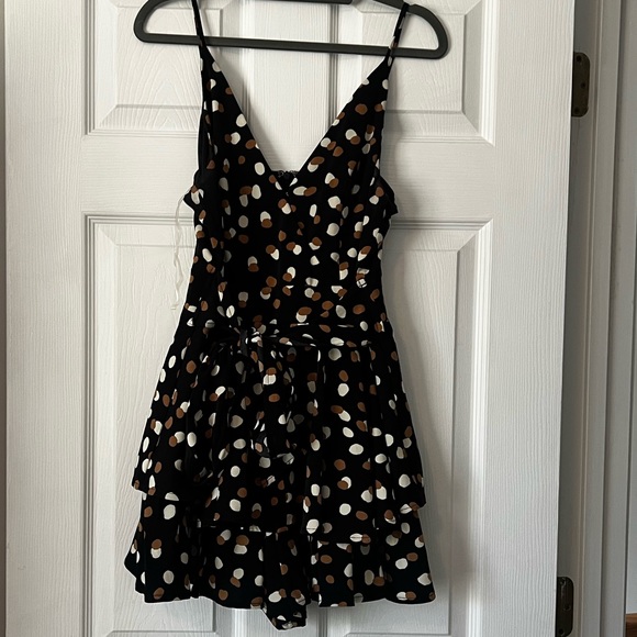 Romper - Picture 2 of 8